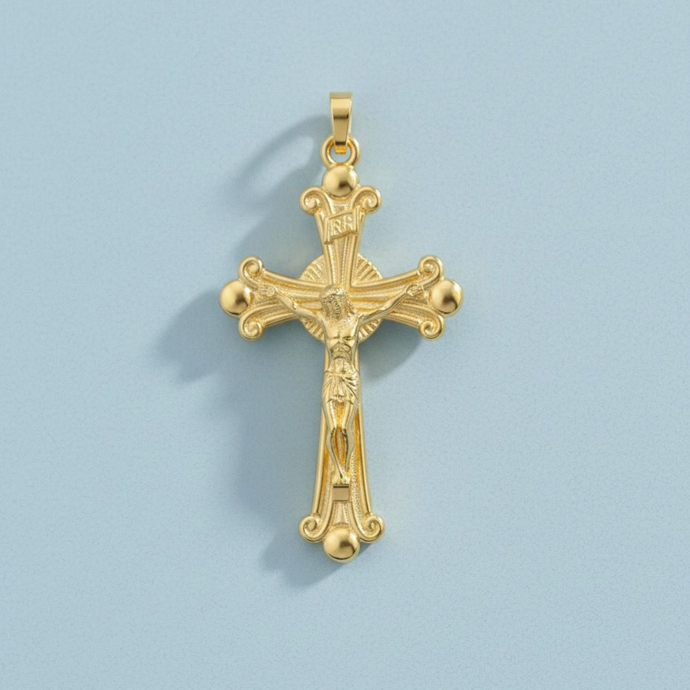 Cross-Pendant-Gold